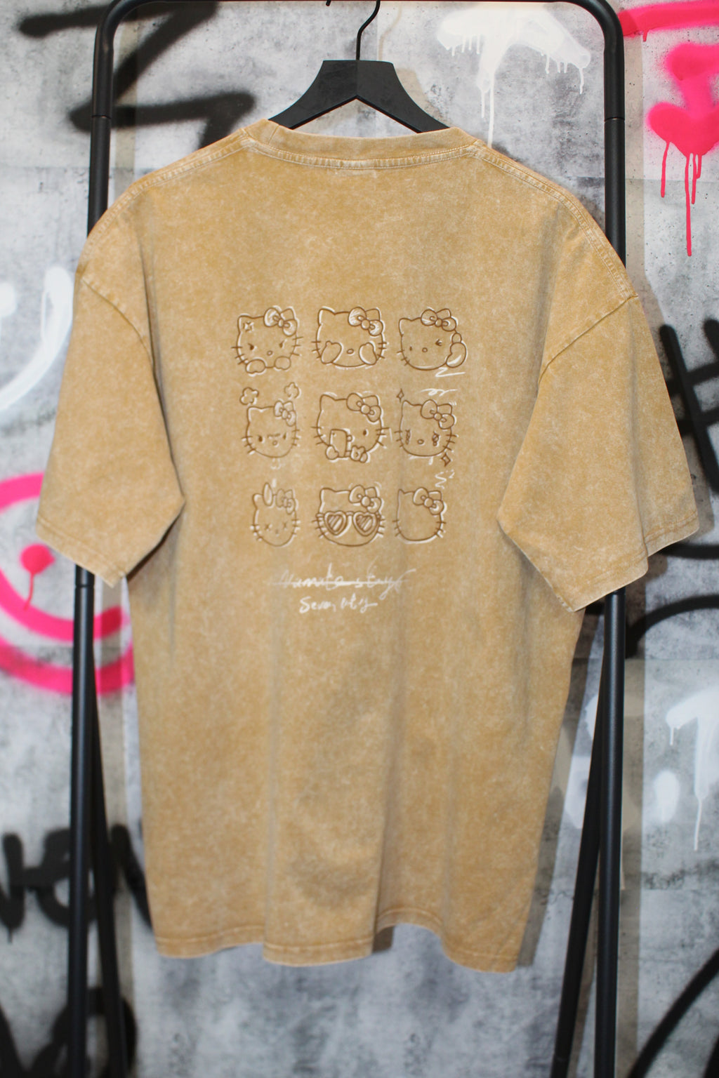Vintage Kitty Sand Tee