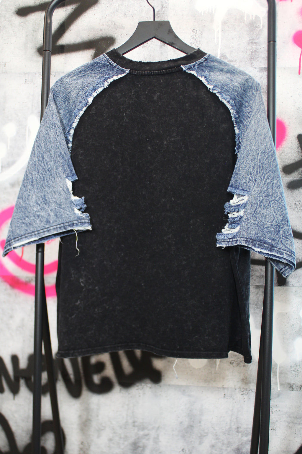 Frost Kitty Tee